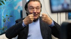 Čtěte, co má Karel Gott v plánu a co radí mladým mužům