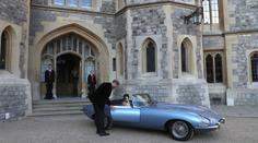 Nádherný jaguar, ve kterém Harry vezl Meghan, má tragický příběh