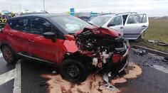 Pět aut se srazilo u Chrudimi, na Plzeňsku zemřela dívka (17)