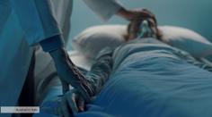 Covid lidem zkrátil střední délku života. Studie ukazuje, kolik let vzal Čechům