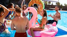 Divoká party, žádné děti nebo naprostý klid. Hotely nejsou jen tradiční