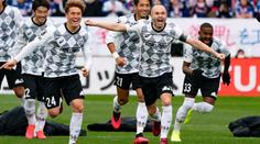 Devět zahozených penalt v řadě! Iniesta a spol. vyhráli až po divokém rozstřelu