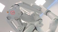 V pražské nemocnici operuje robot. Bez asistence lékařů se ale neobejde