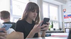 Na Slovensku vznikne nový zákon, který zakáže mobily ve školách