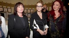 Paní prezidentová Ivana Zemanová se přestala schovávat. PODÍVEJTE