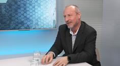 Dvacet minut po obědě je v pořádku. Jinak ale přes den nespěte, radí neurolog