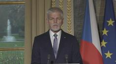 Prezident Pavel navštívil Macrona. Cením si shody na podpoře Ukrajiny, řekl