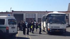 Kamion na D5 byl plný uprchlíků. Policie je vyhmátla! VIDEO
