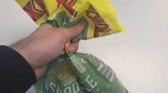 Problém všech, co milují chipsy: Jak je zavřít ještě před dojedením?