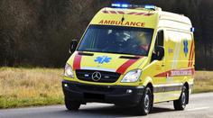 U Znojma se srazily kamion a dodávka. Jeden člověk zemřel, čtyři jsou zranění