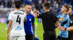 Slovan Bratislava po penaltovém krachu vypadl z LM. Kapitán pak nakopl soupeře