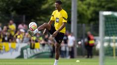 Haller bojuje proti rakovině s úsměvem. Zahájil léčbu a zdraví z nemocnice