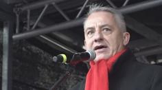 Sociální dialog je hledání společné cesty, řekl Středula na demonstraci. Opozice navrhuje rezignaci premiéra