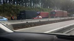 Nehoda náklaďáků ucpala dálnici D1, kolona měla přes 10 kilometrů!