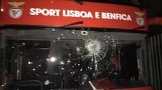 Drsný útok na Benfiku: Fanoušci zastavili autobus a zranili dva hráče!