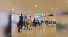 Masivní výbuchy na letišti v Dubaji. Aerolinky rušily lety