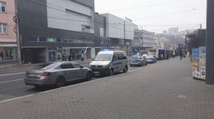 Nákupy zhatila výhrůžka bombou! Ve Zlíně evakuovali celý obchoďák