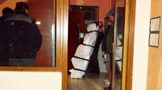 Vražda na Kolínsku: Manželku (63) uškrtil, sám si pak podřezal žíly