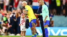 Zdrcený Neymar se po porážce rozplakal. Utěšoval ho i syn Perišiče