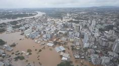 Brazílii sužují bleskové záplavy. Extrémní počasí si vyžádalo minimálně 22 obětí