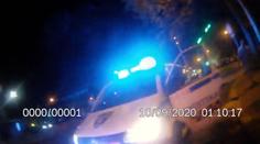 VIDEO: Chlapec (15) si dal jointa, vzal rodičům auto a projížděl se městem