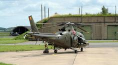 Záhadná nehoda: Belgický pilot vypadl při výsadku z helikoptéry
