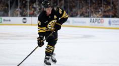 Fantastický Pastrňák. Proti Vegas zapsal tři body a polepšil si v bodování