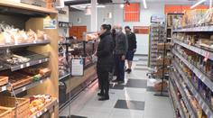 Vánoční horečka může začít, obchody budou mít poprvé otevřeno i v neděli