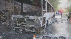 Tragédie na jihu Čech. Motorkář po čelním střetu s autobusem zemřel