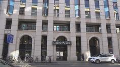 Banka Credit Suisse si vzala bilionový úvěr. Dopady krize pocítí i lidé v Česku