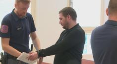 Rapper Rétos, který chtěl do politiky, ukradl v Česku auto. Skončil ve vězení