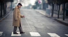 Muž 50 let předstíral, že je slepý. Na příspěvcích od státu získal desítky milionů