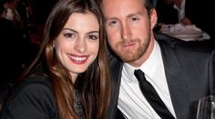 Anne Hathaway je těhotná! Ve 33 letech čeká herečka první dítě