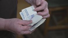Žena měla obrat klienty o miliony. Za peníze jezdila na drahé dovolené