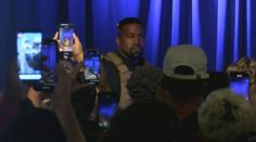Kanye West odstartoval předvolební kampaň v slzách a neprůstřelné vestě