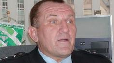 Policista podezřelý z braní úplatků si stěžoval u Peciny