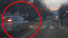 Na přechodu málem srazil ženu s kočárkem! Pomůžete s identifikací?