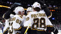 Pastrňák a Krejčí opět bodovali. Formu Bostonu tentokrát odskákalo St. Louis