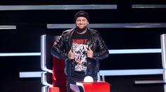Kali se zbavil pověstné kšiltovky! Podívejte se na jeho proměnu