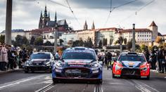 Jízda Prahou lákala na WRC. Účastnil se prezident Pavel i Roman Staněk