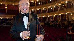 Karel Gott v ohrožení života! Nebude ani na předávání Slavíků! 