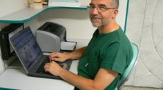 Zubař odpovídal on-line: Češi na tom se zuby nejsou nejlépe