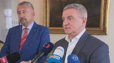 V Lánech zůstal skoro prázdný sklad alkoholu. Mynář podá trestní oznámení
