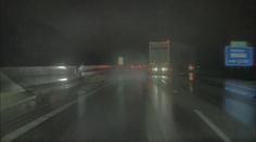 Jana ohrozil na dálnici couvající kamion. Podobných incidentů jsou stovky