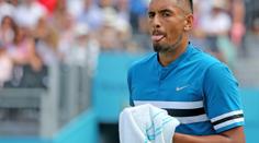 Tenista Kyrgios masturboval s lahví! Dostal za to šílenou pokutu