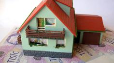 Ceny nemovitostí klesají. Víme za kolik a kde pořídíte starší byt
