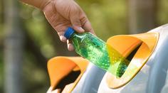 Češi vytřídí hodně plastů, máloco se ale zrecykluje. Zálohy jsou nutné, říká expert