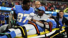 Děsivé zranění v NFL: Hráč po pádu na hlavu zůstal nehybný