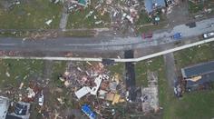 Přes USA se hnala tornáda. Skryl jsem se pod spacák, pak začalo peklo, řekl muž