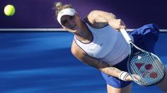 Vondroušová vyhrála dva zápasy v řadě poprvé od září. Plíšková v Dubaji končí